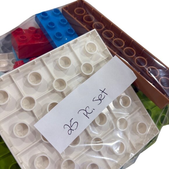 25 Piece Building Block Set Multi-Color Assorted Bricks Educational Toy - Picture 3 of 3